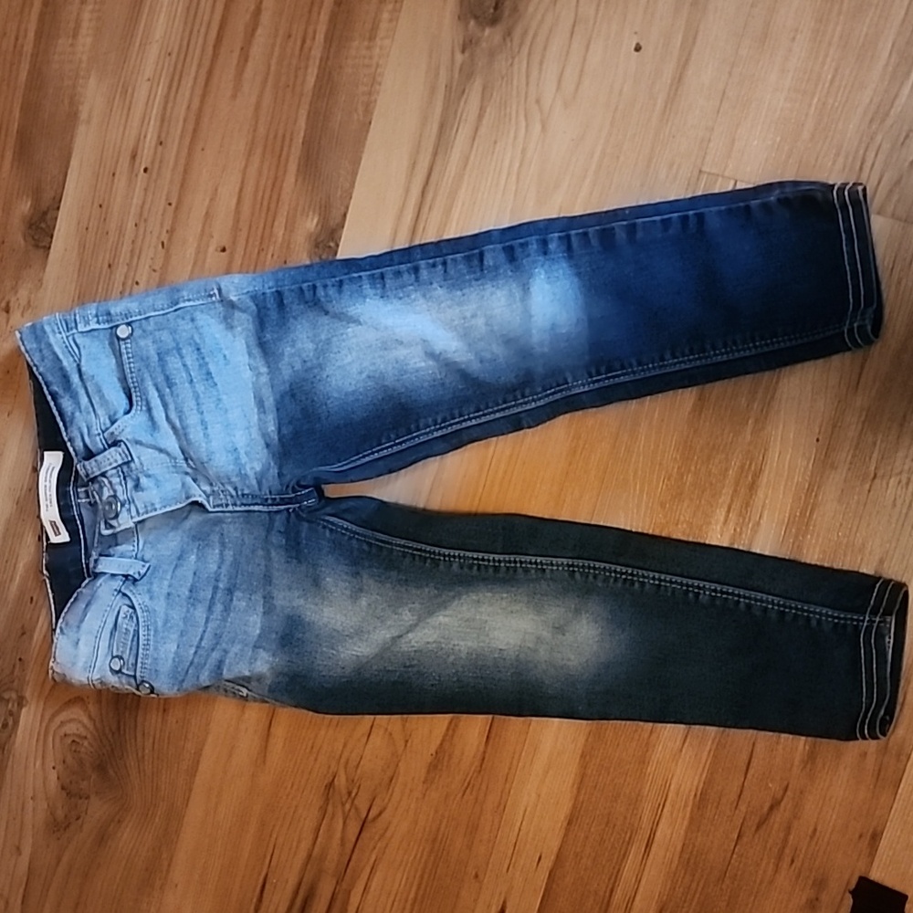 Levi's faded skinny jeans